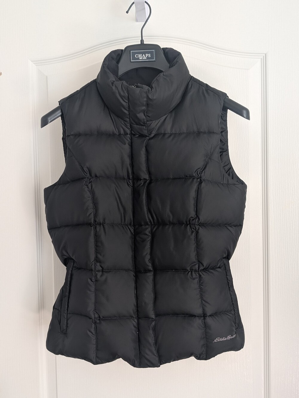 New Eddie Bauer Down Vest - Black -- Size M - Picture 12 of 12